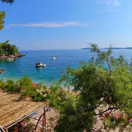 Larisa Campsite *